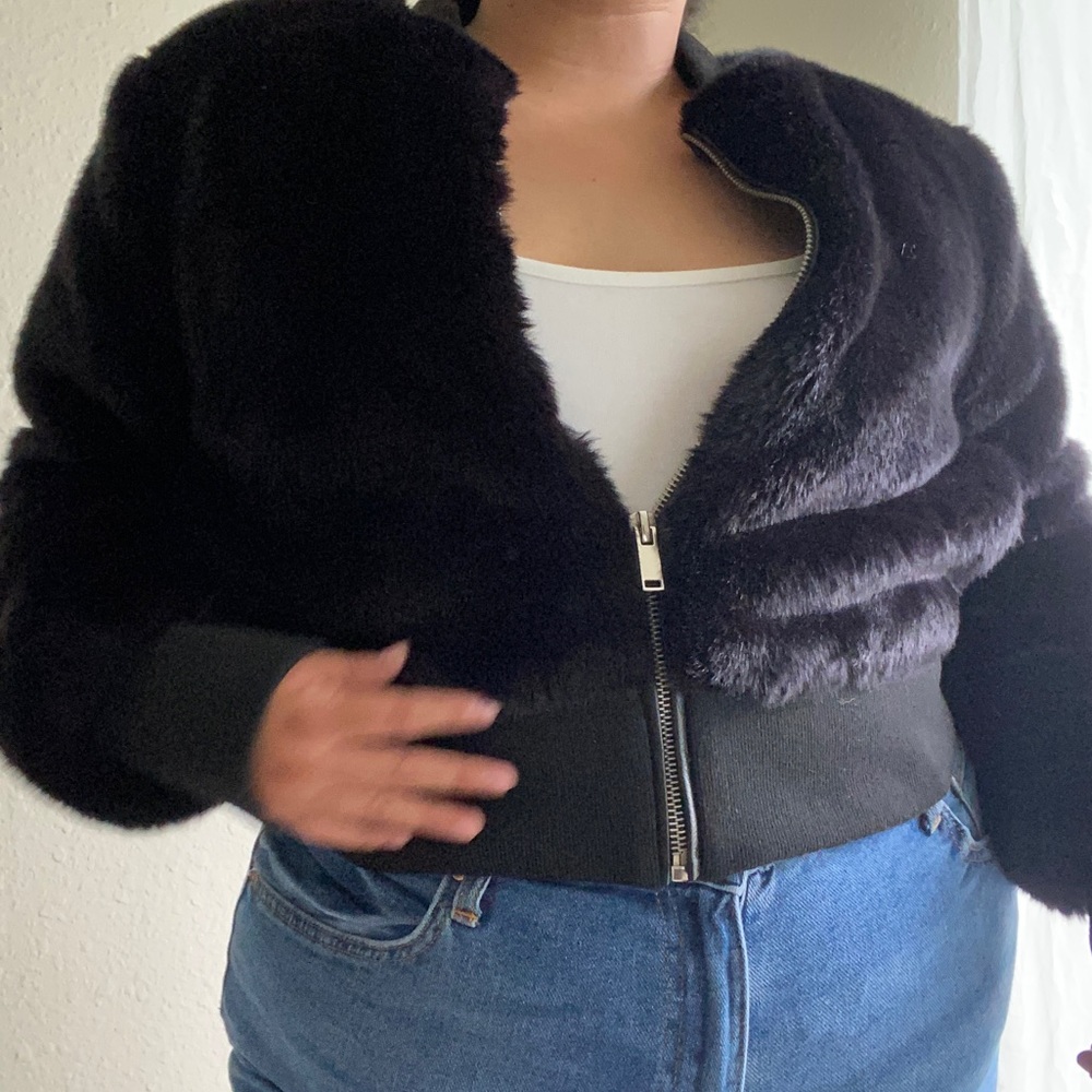 Faux Fur Jacket - Picture 4 of 5